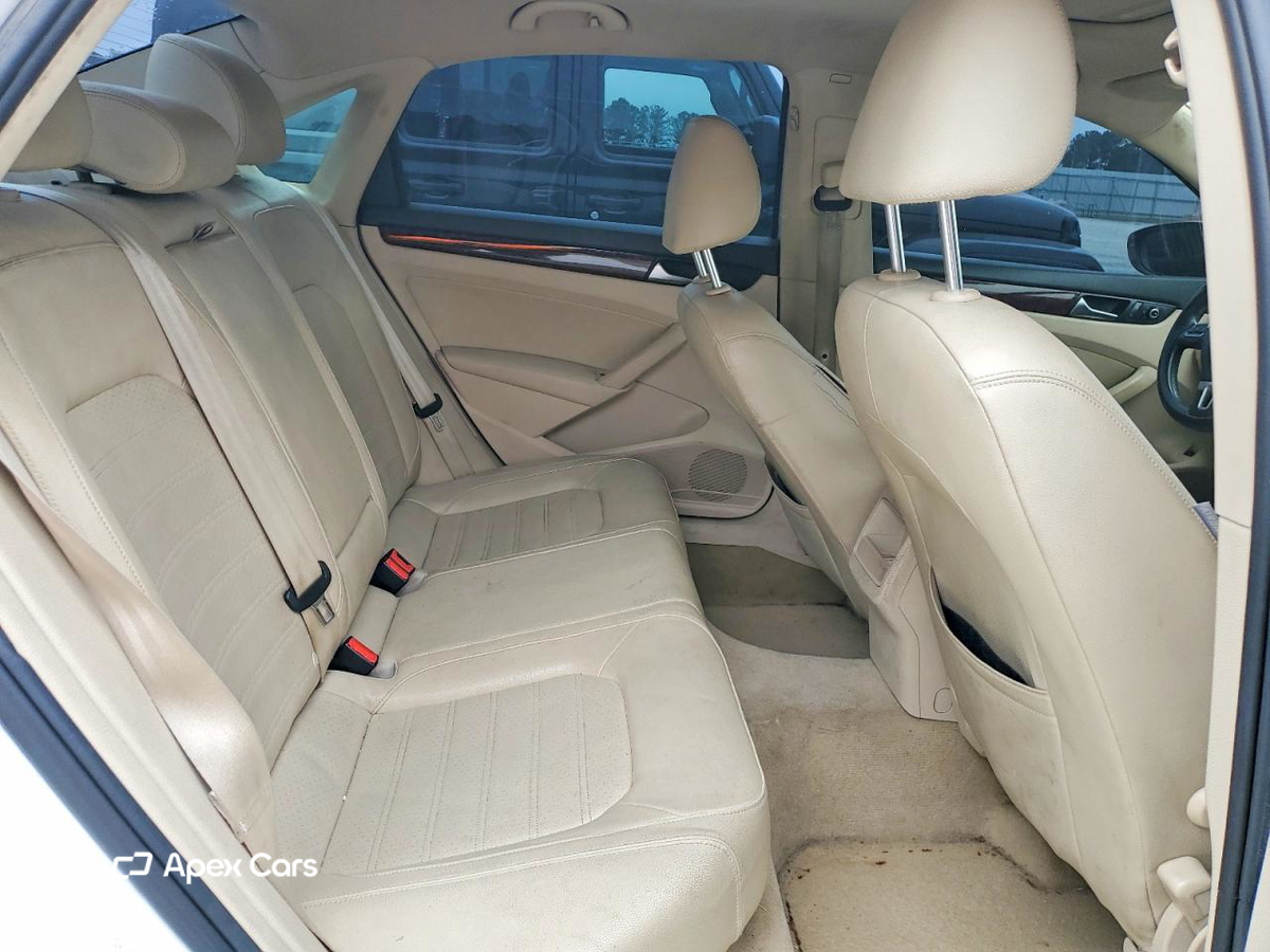 Volkswagen Passat 2012
