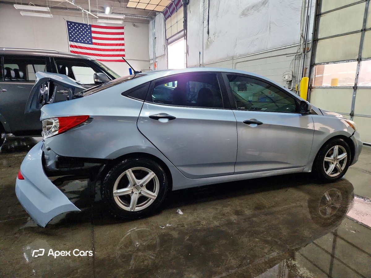 Hyundai Accent 2012