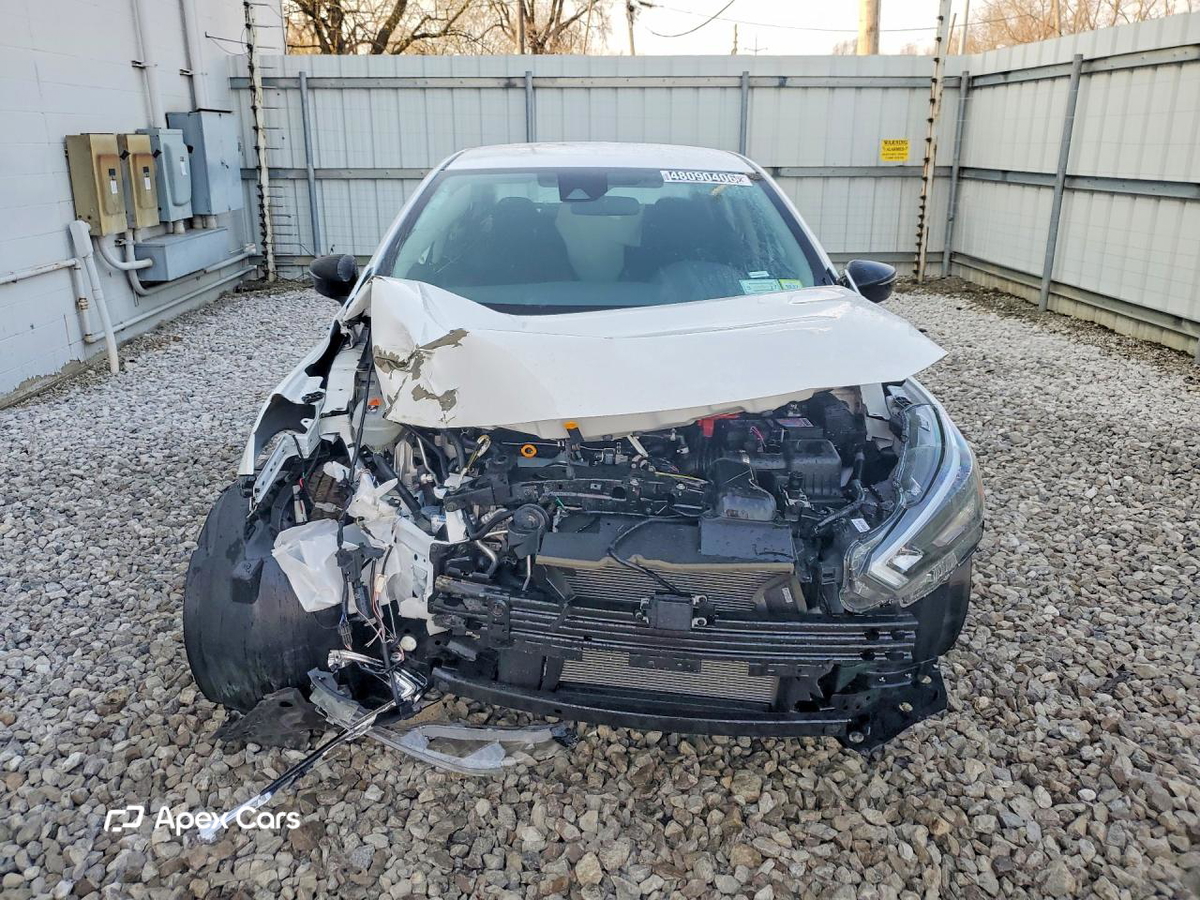 Nissan Versa 2025