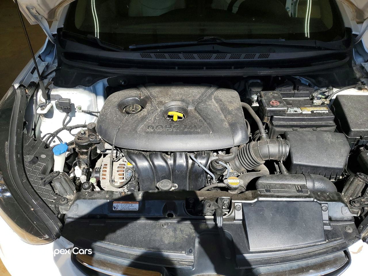 Hyundai Elantra 2013