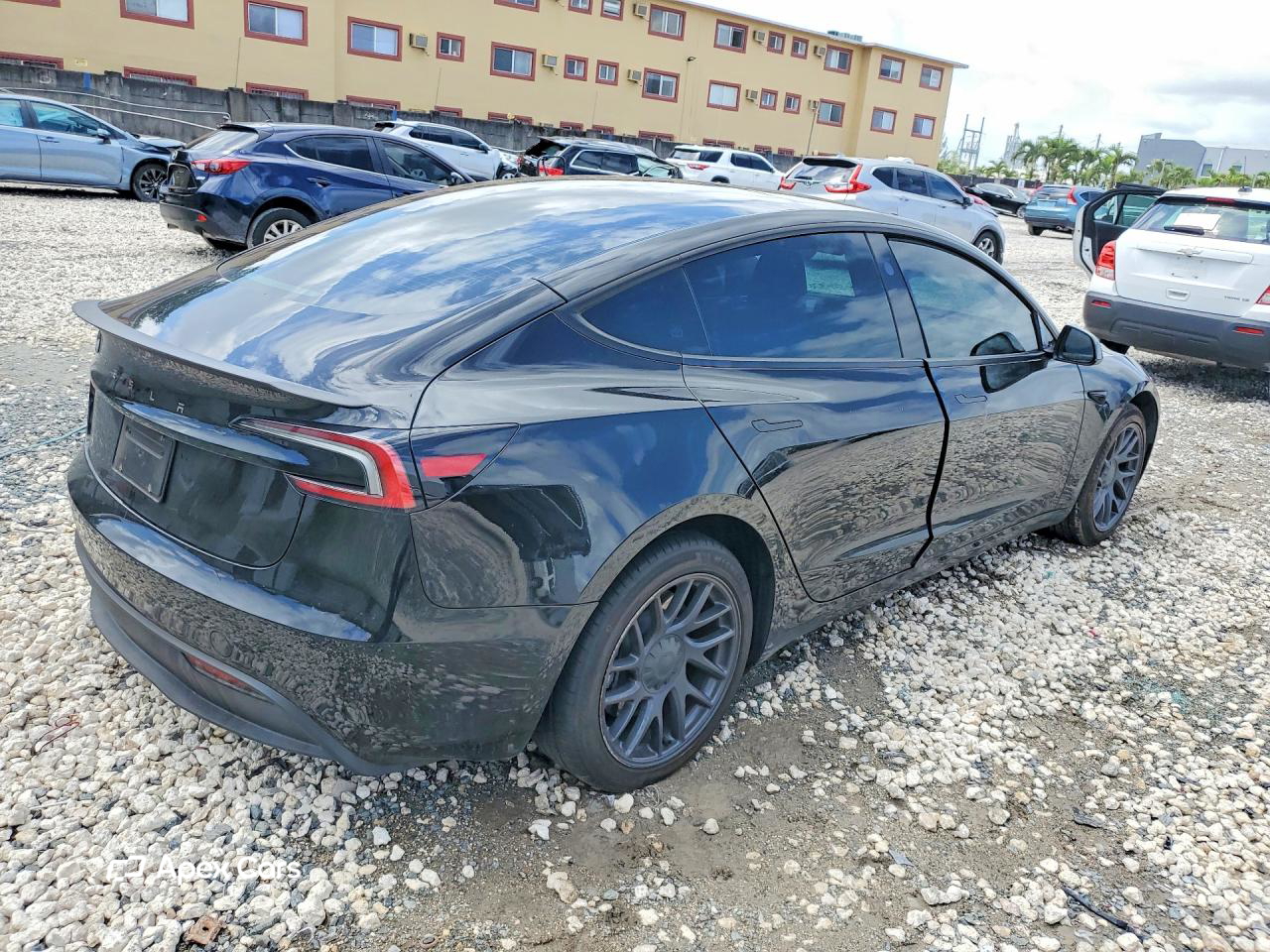 Tesla Model 3 2025