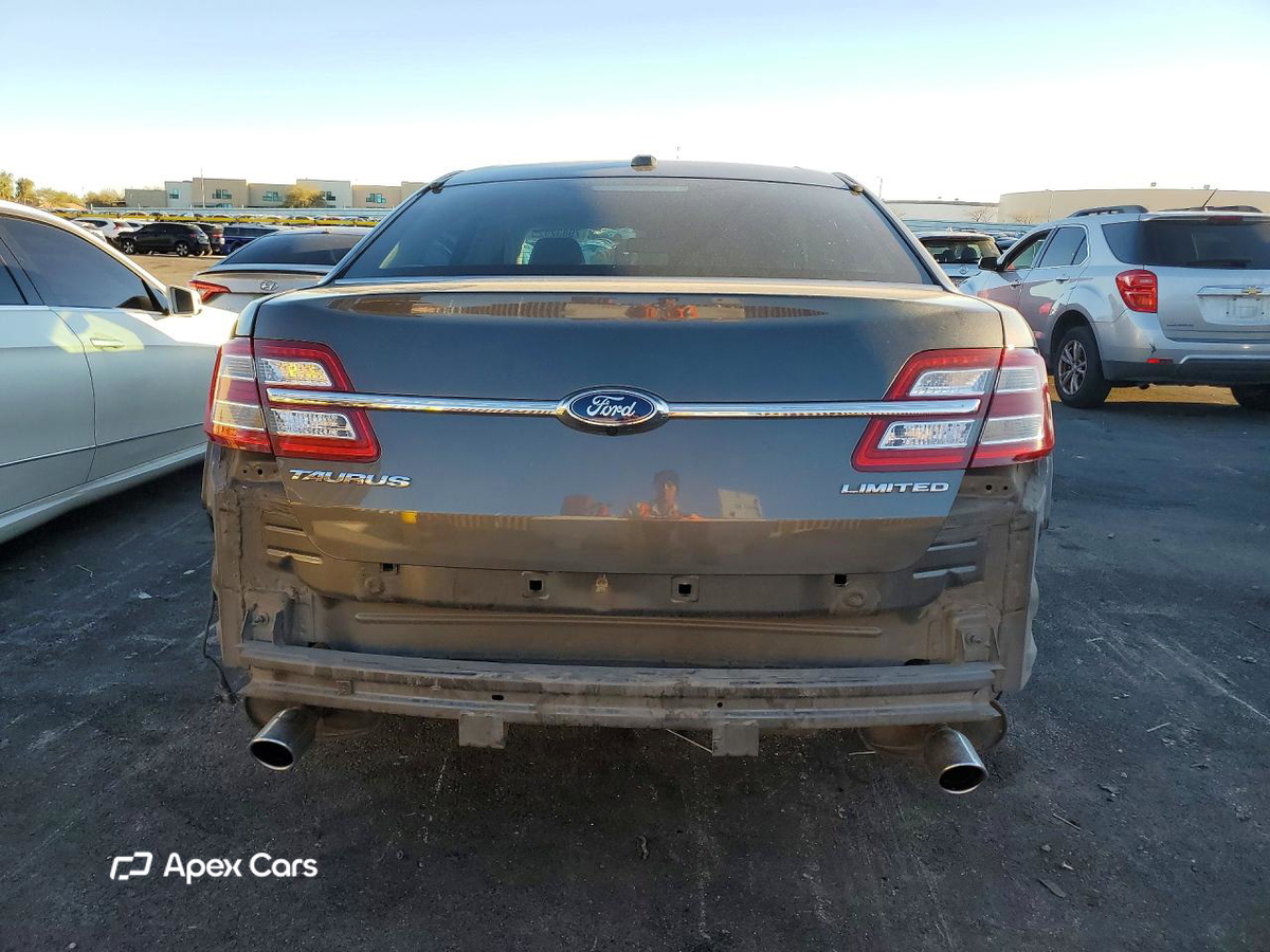 Ford Taurus 2015