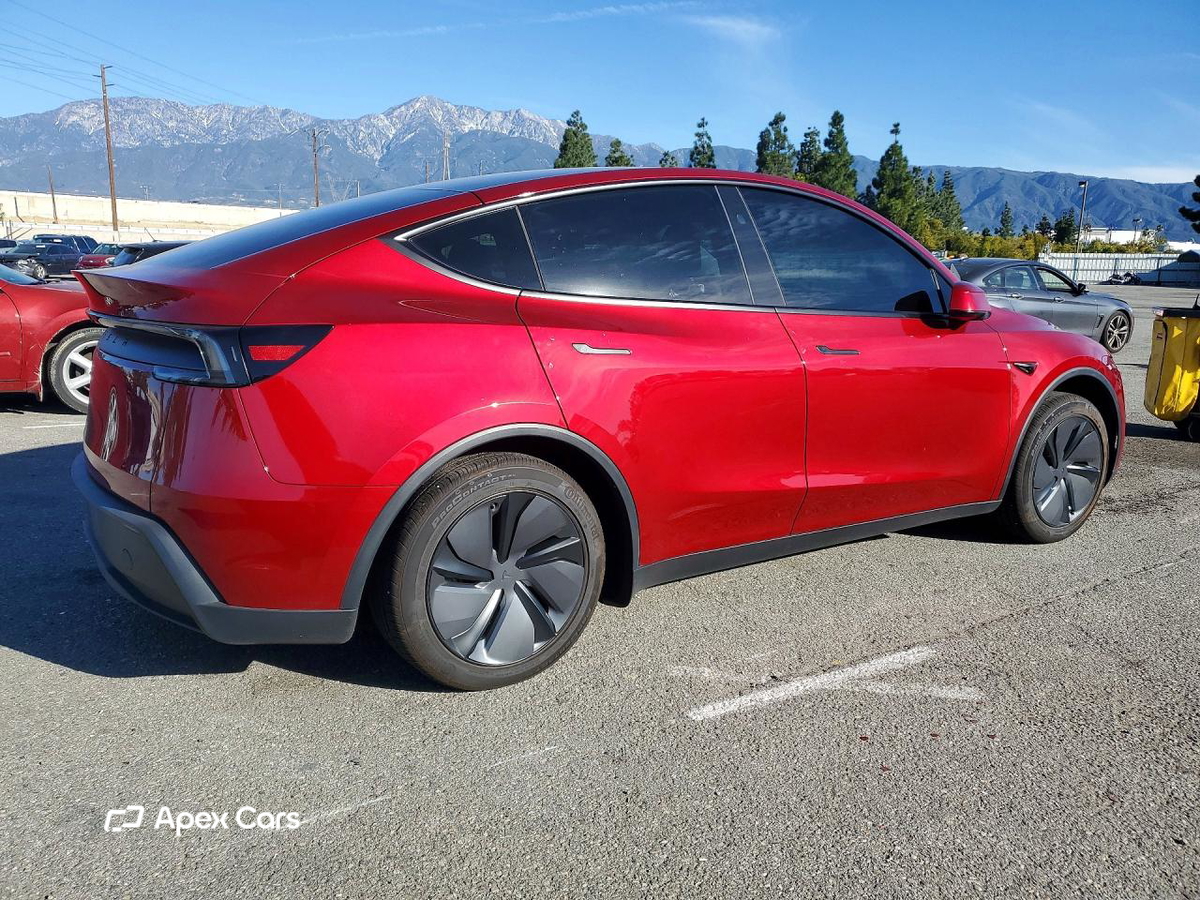 Tesla Model Y 2026