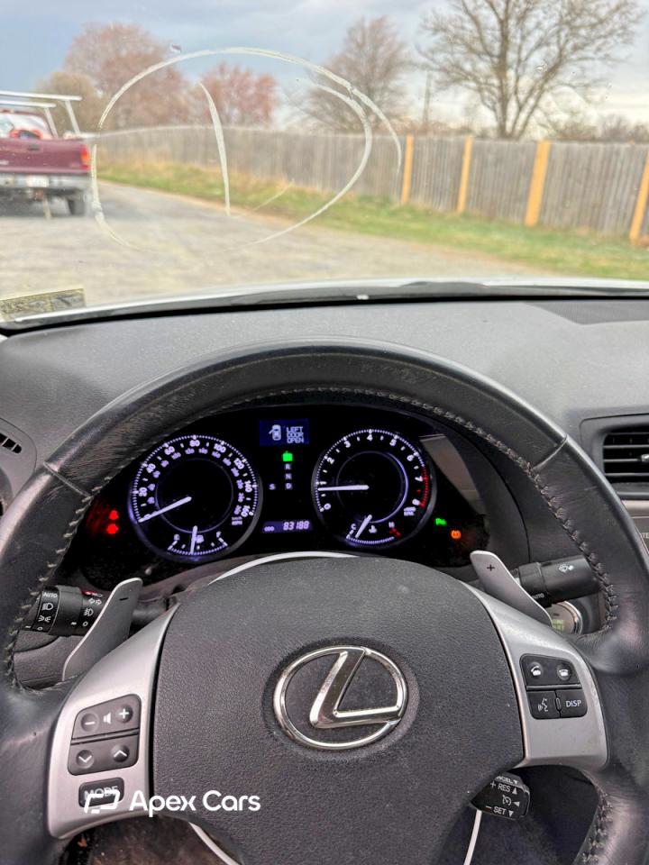 Lexus IS 2011