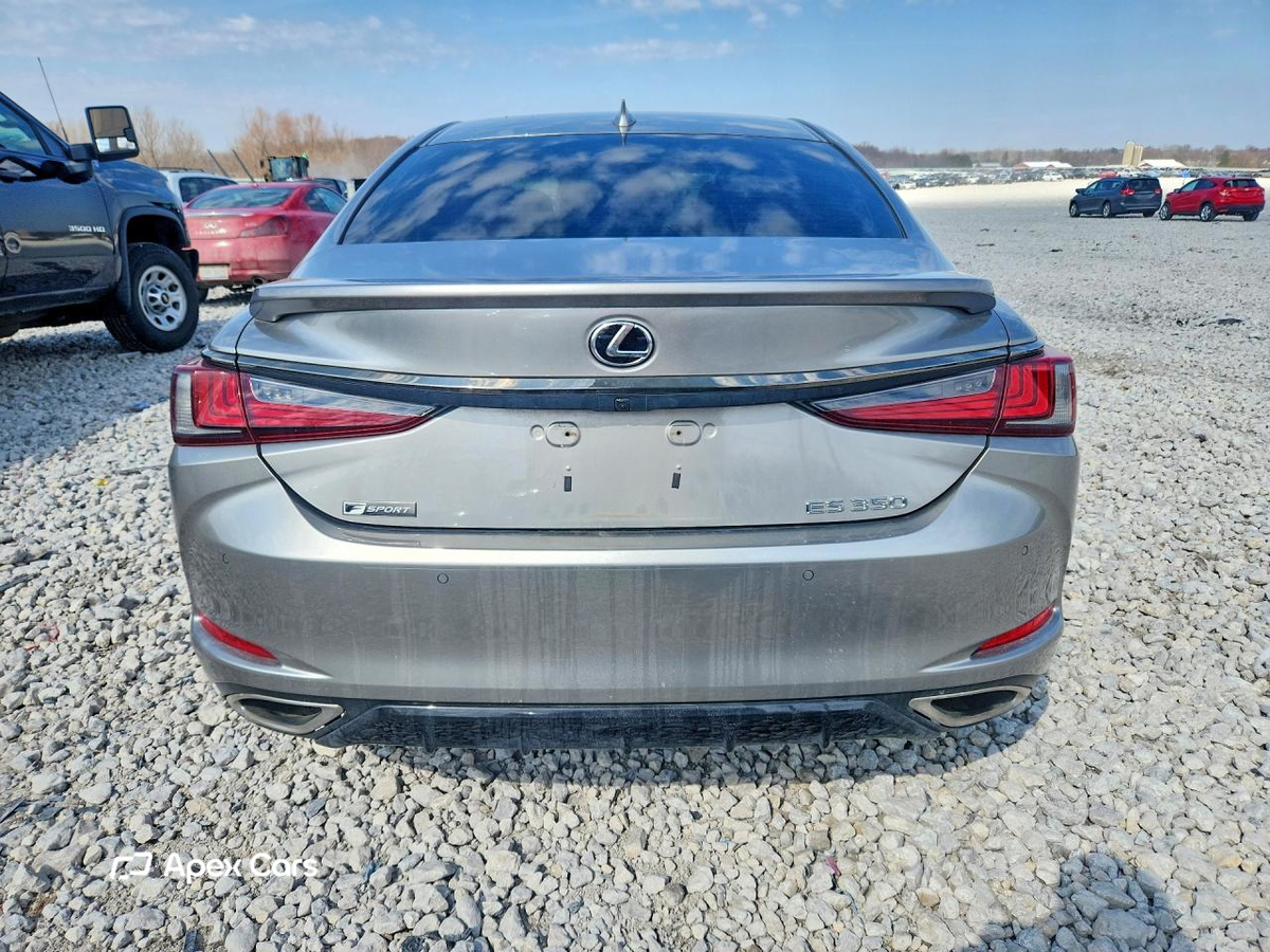 Lexus ES 2021