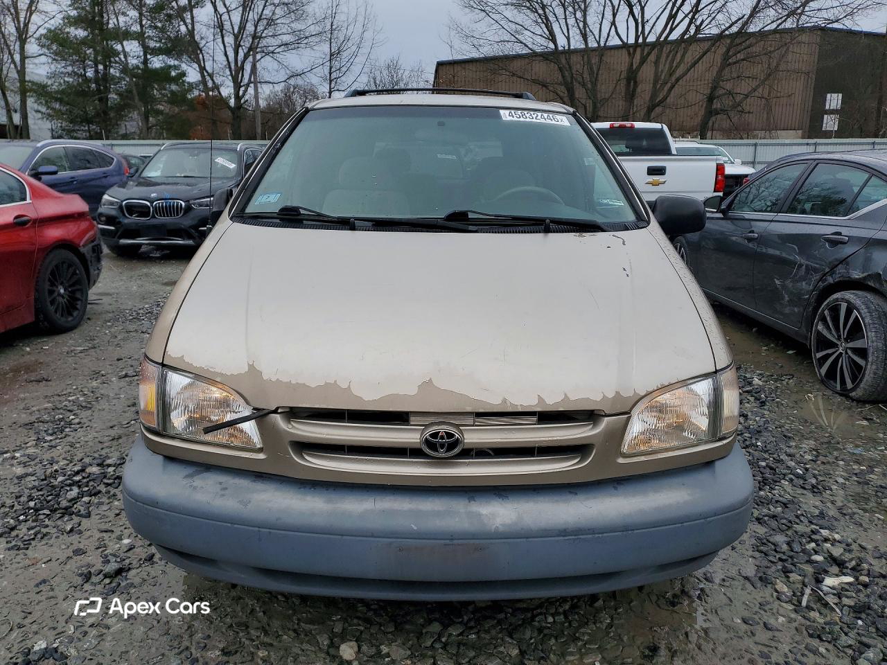Toyota Sienna 2000