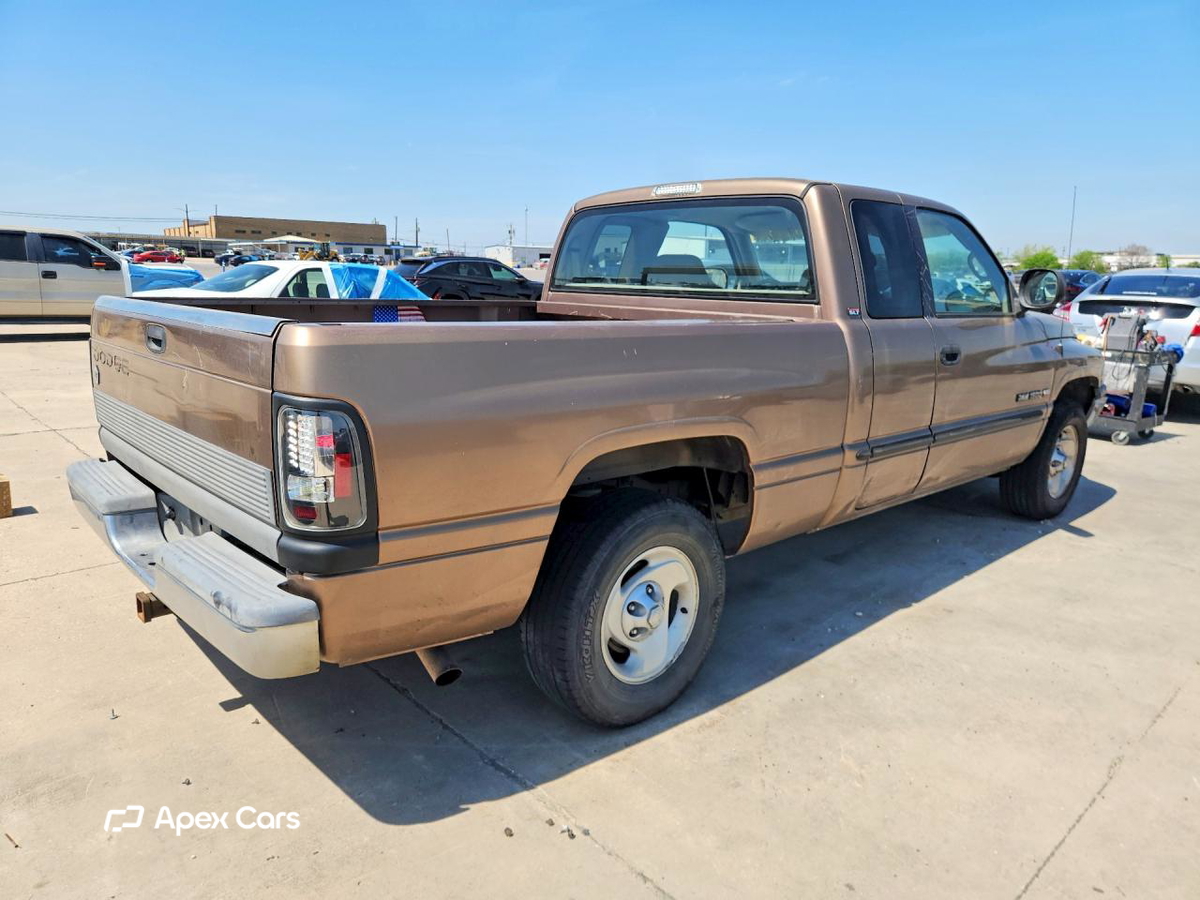 Dodge RAM 2000