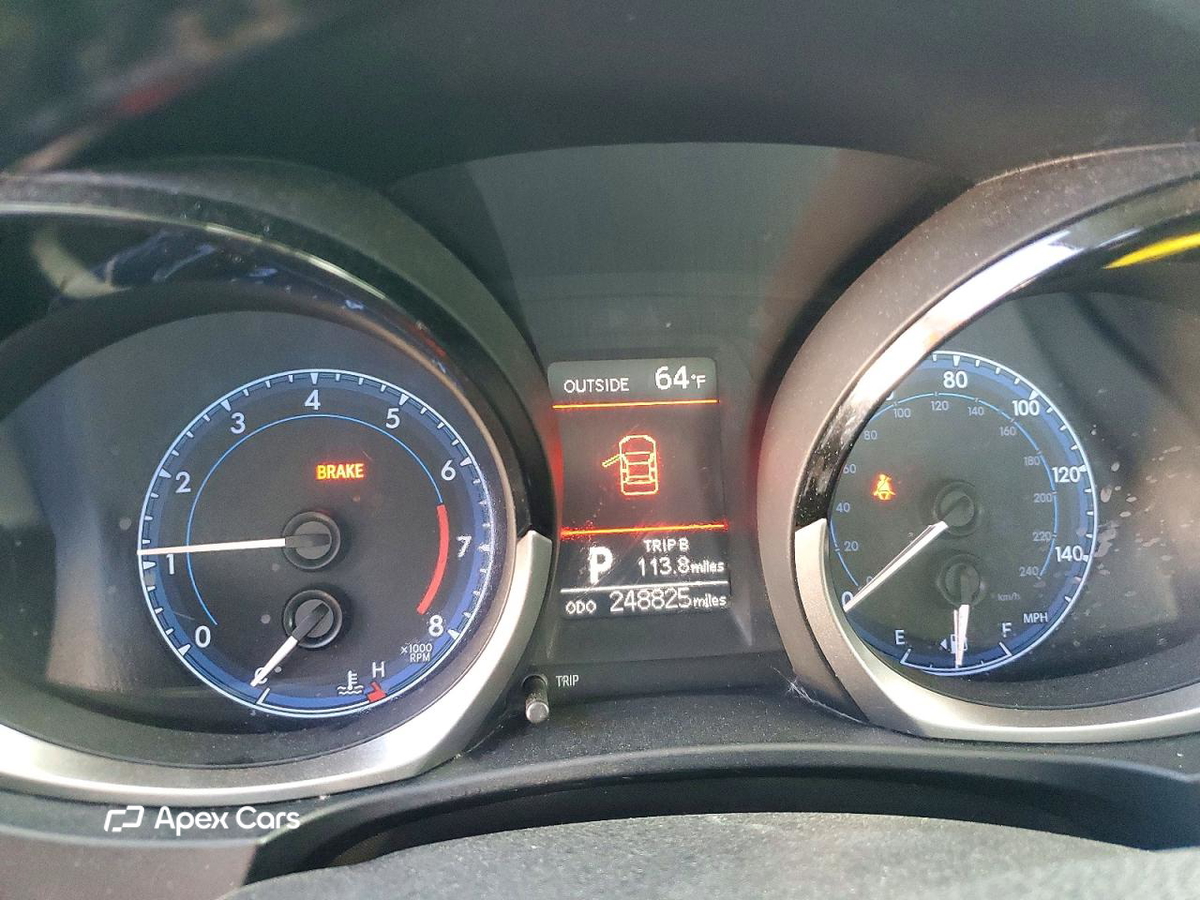 Toyota Corolla 2015