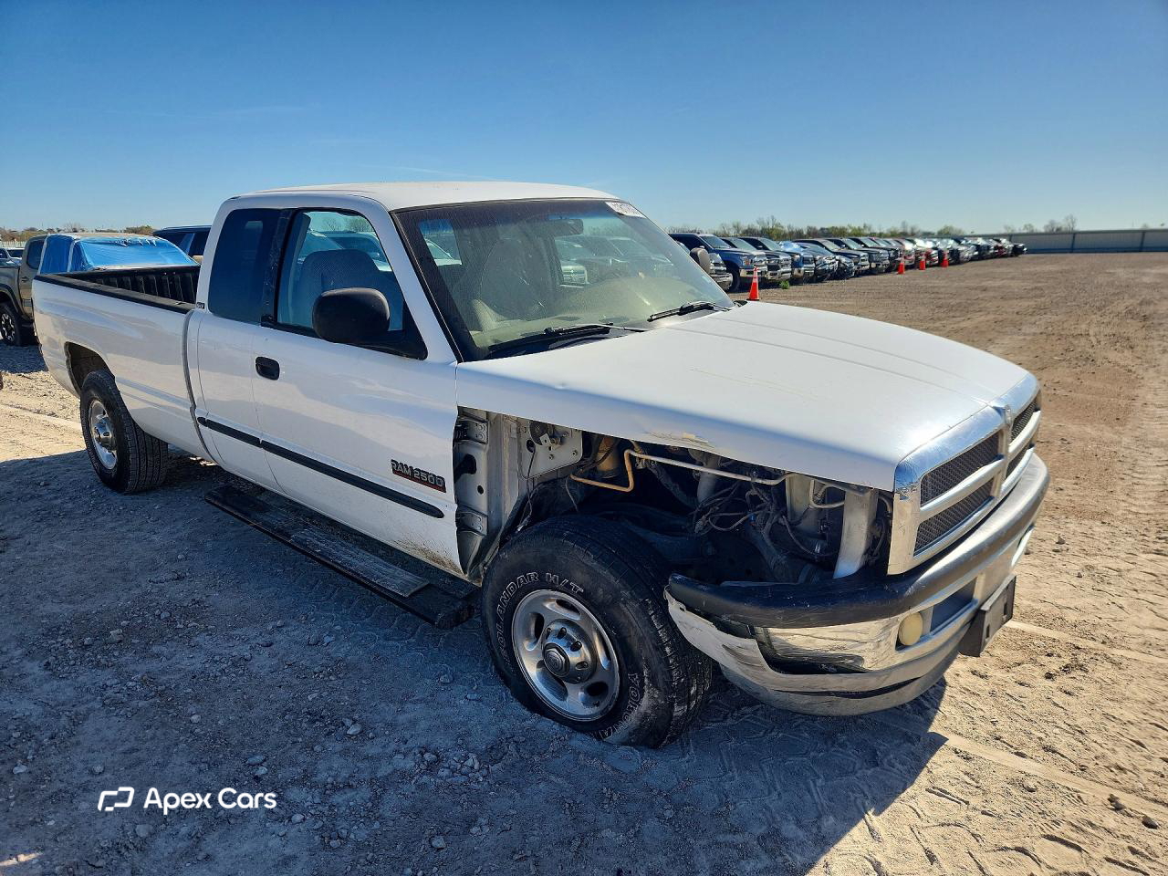 Dodge RAM 2000