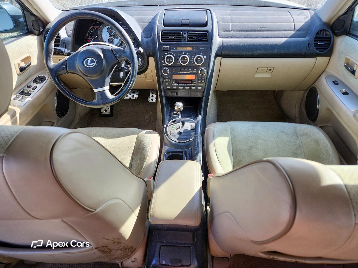 Lexus IS 2005