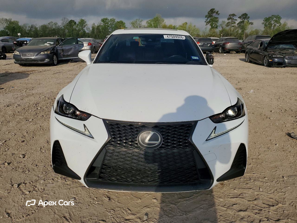 Lexus IS 2017