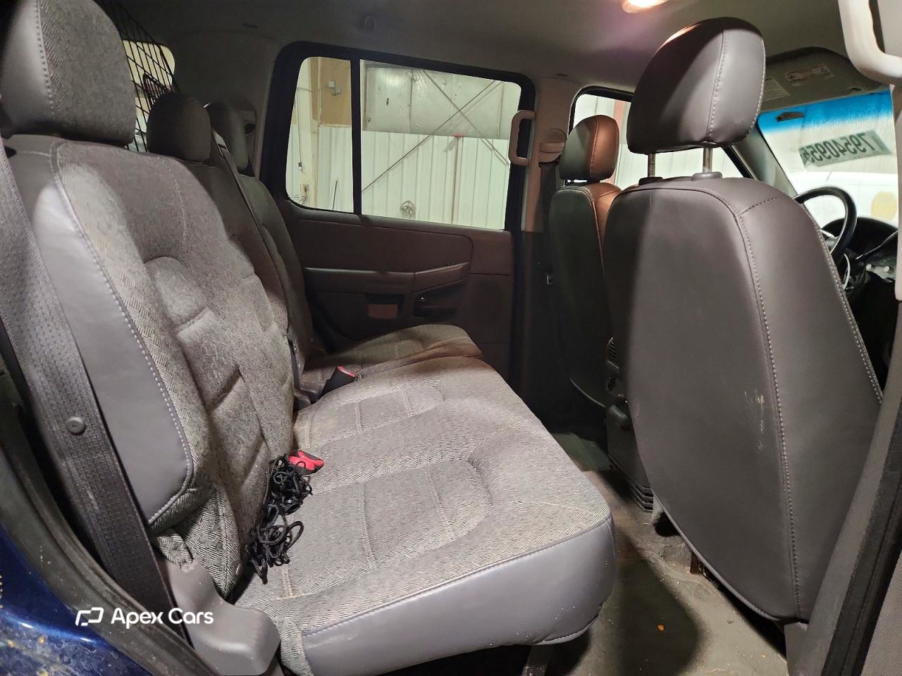 Ford Explorer 2004