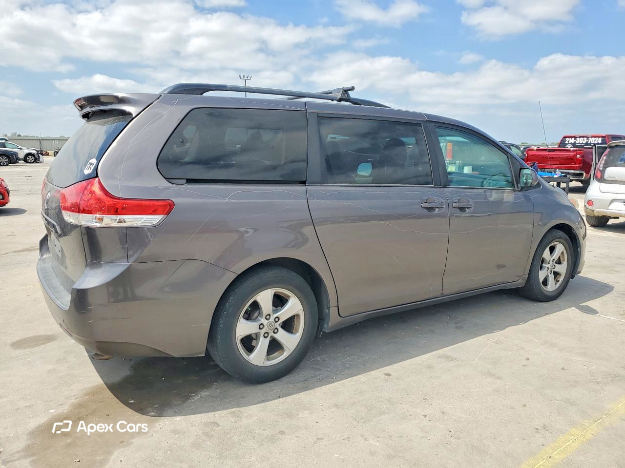Toyota Sienna 2014