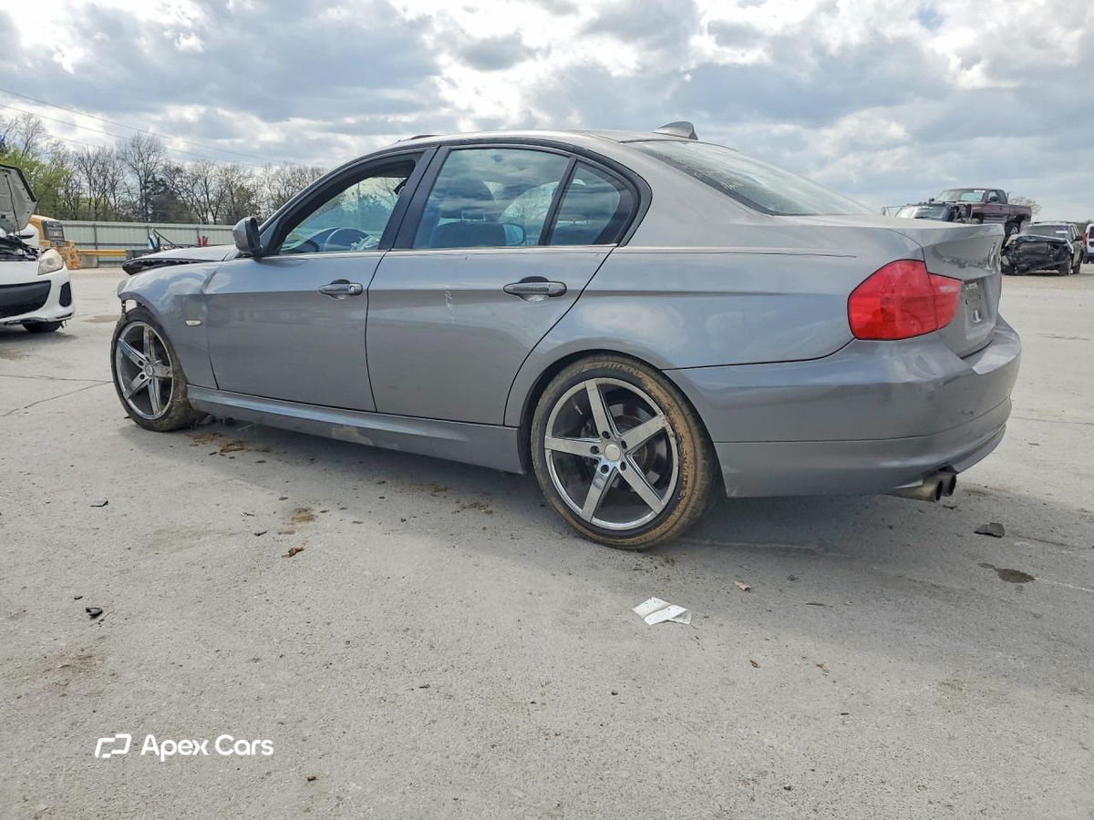 BMW Series 3 2009