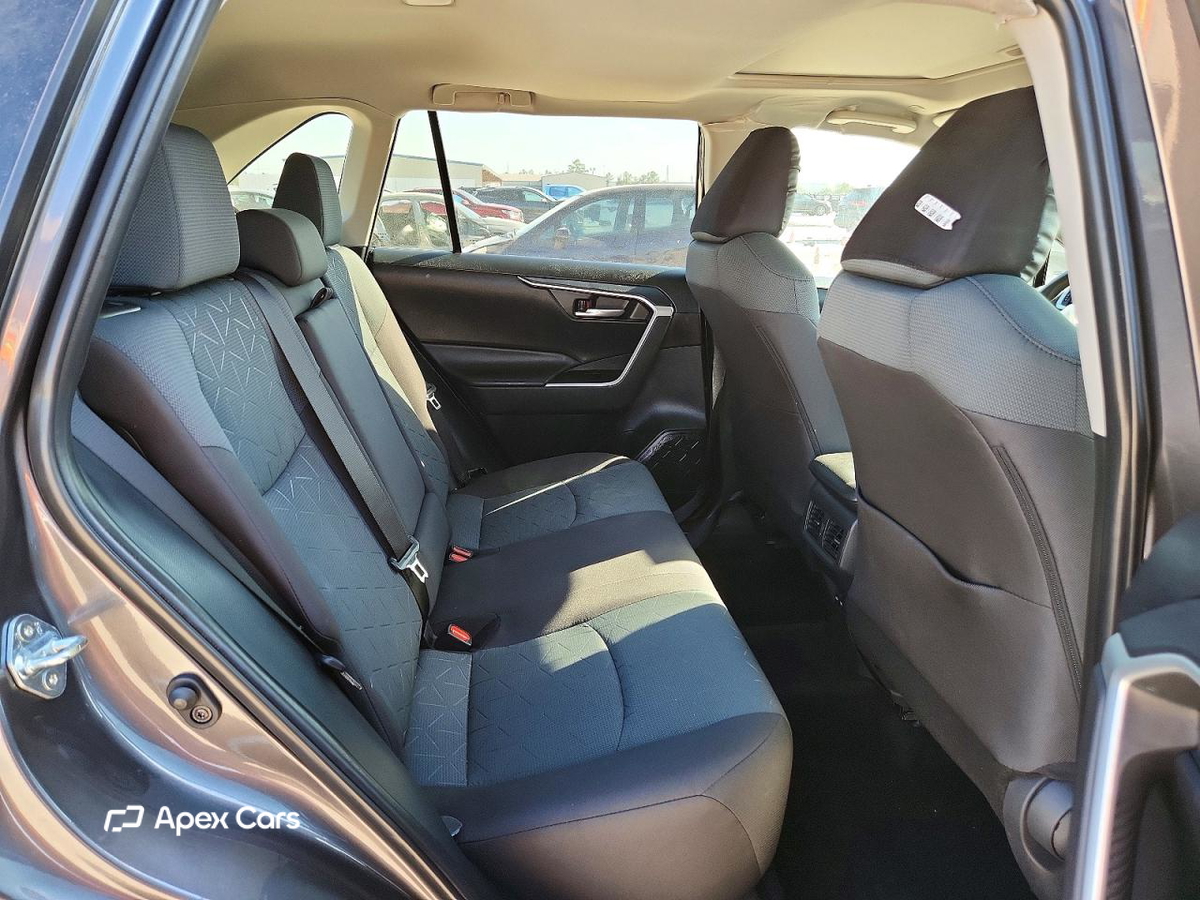 Toyota RAV 4 2025