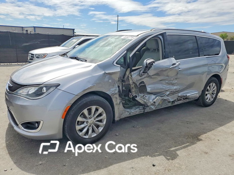 Chrysler Pacifica 2018 - Zdjęcie 1 z 13