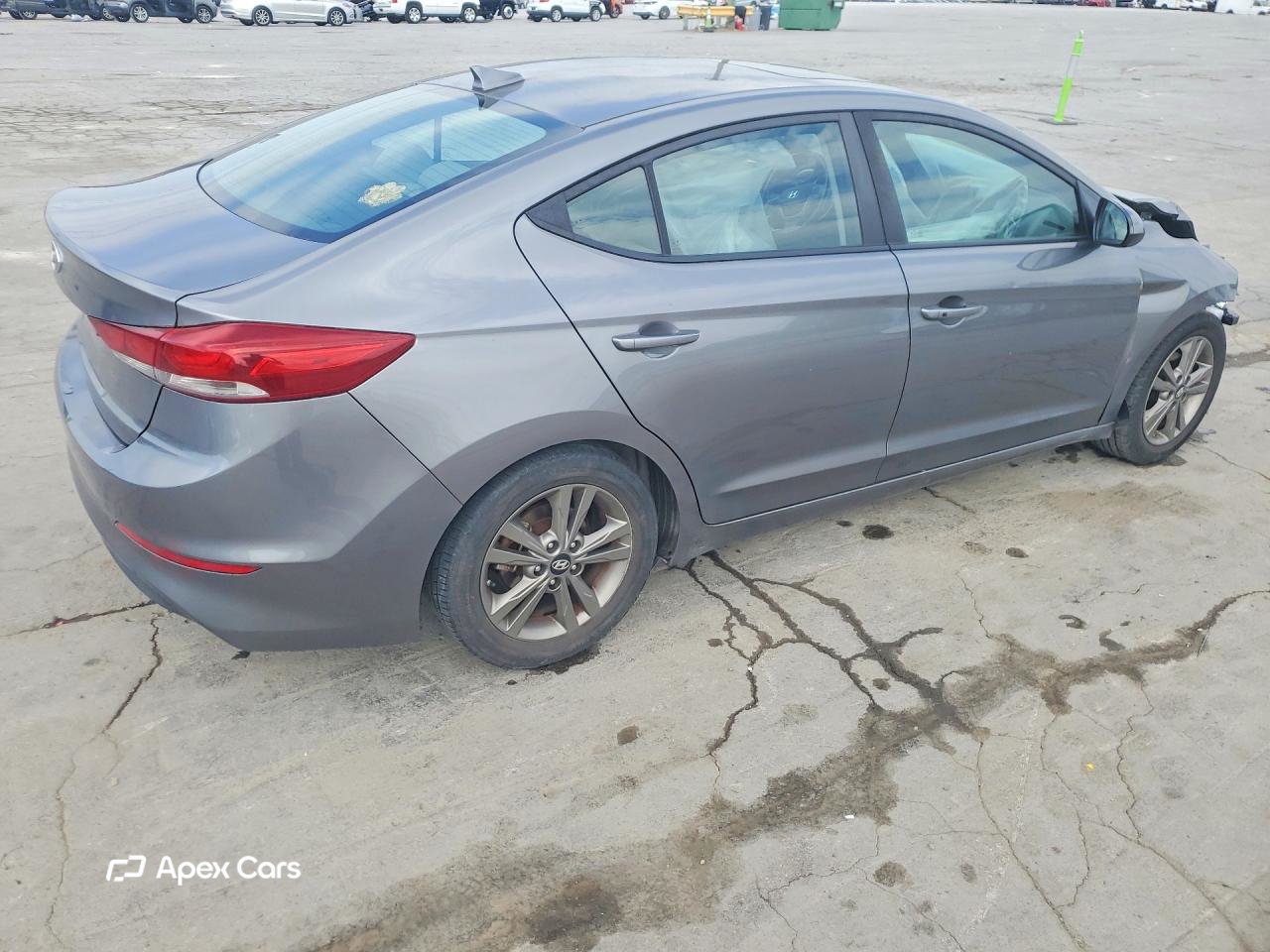 Hyundai Elantra 2018