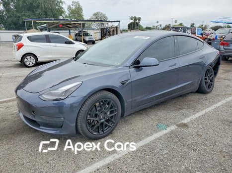Tesla Model 3 2021 - Image 1 of 13