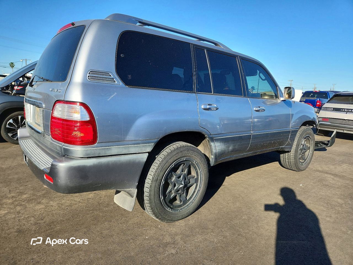 Lexus LX 2005