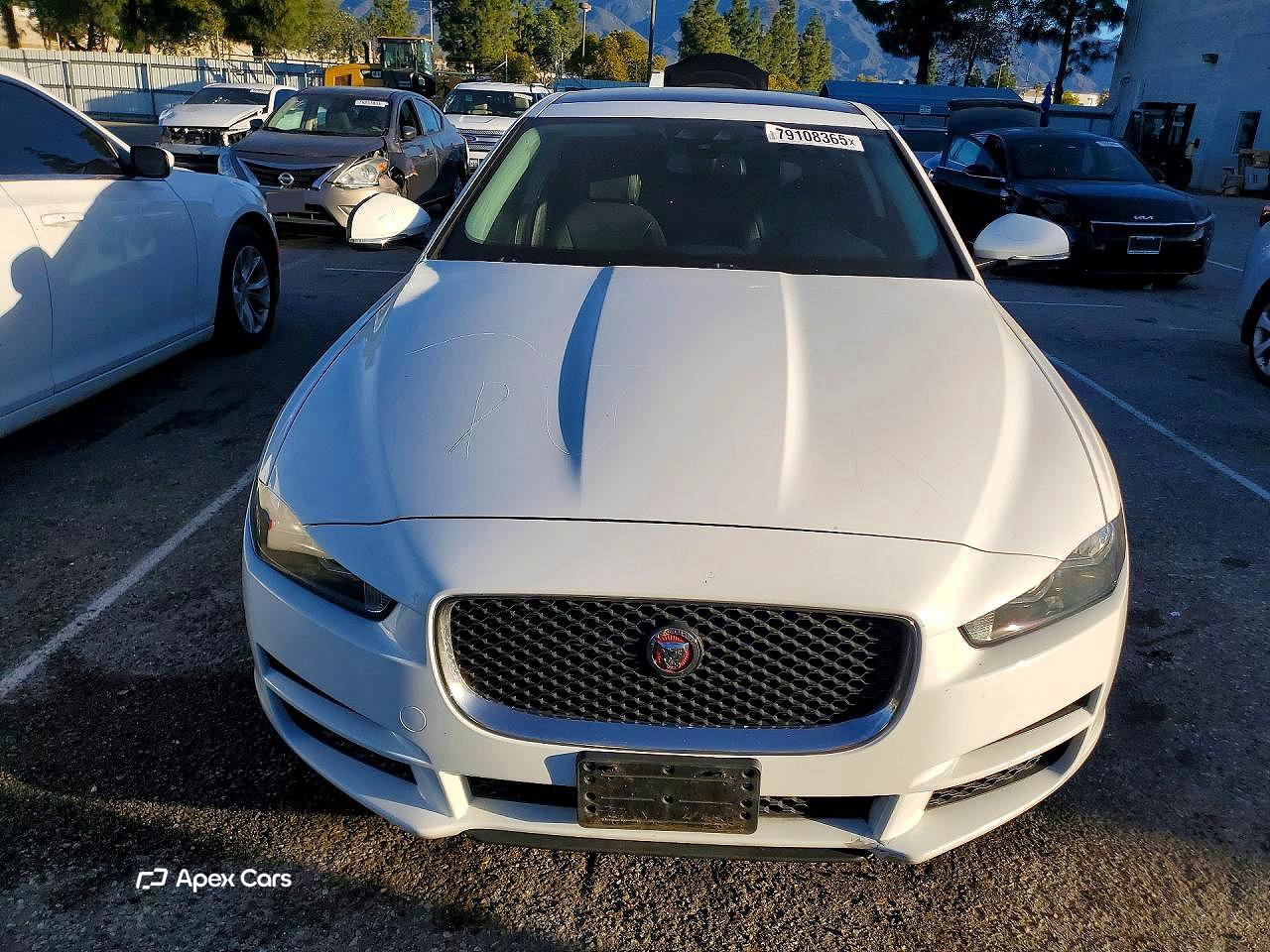 Jaguar XE 2018