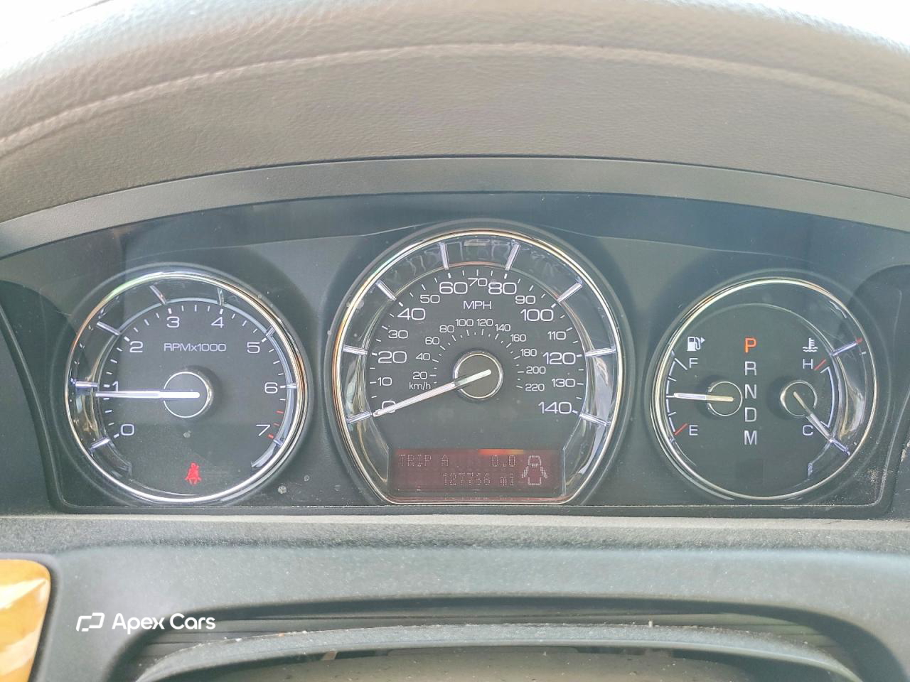 Lincoln MKS 2011