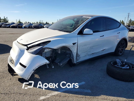 Tesla Model Y 2025 - Image 1 of 14