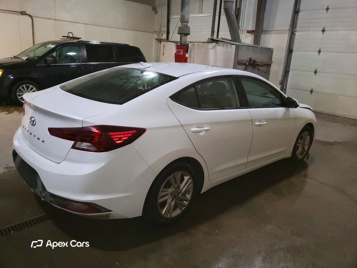 Hyundai Elantra 2020