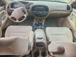 Toyota Sequoia 2004