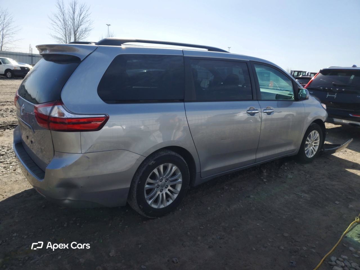Toyota Sienna 2017