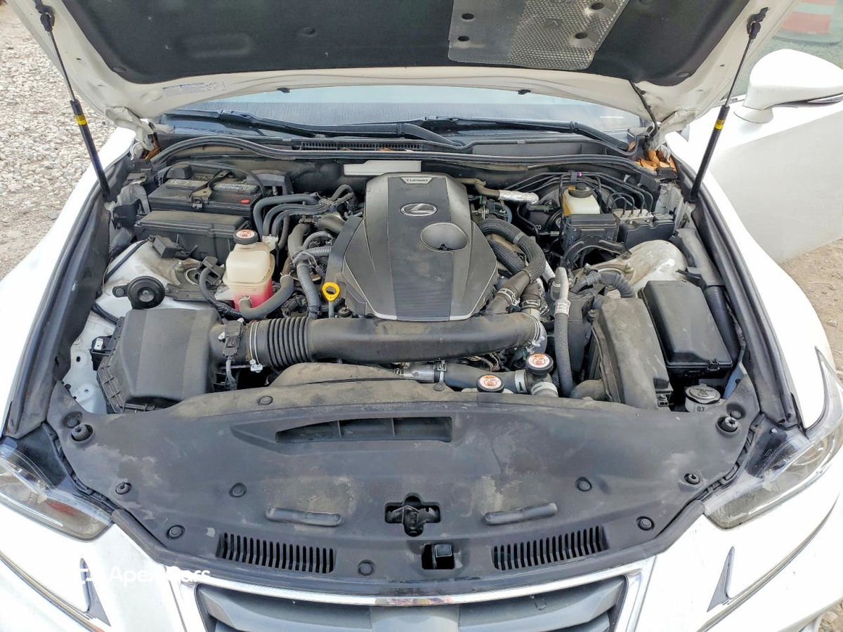 Lexus IS 2019