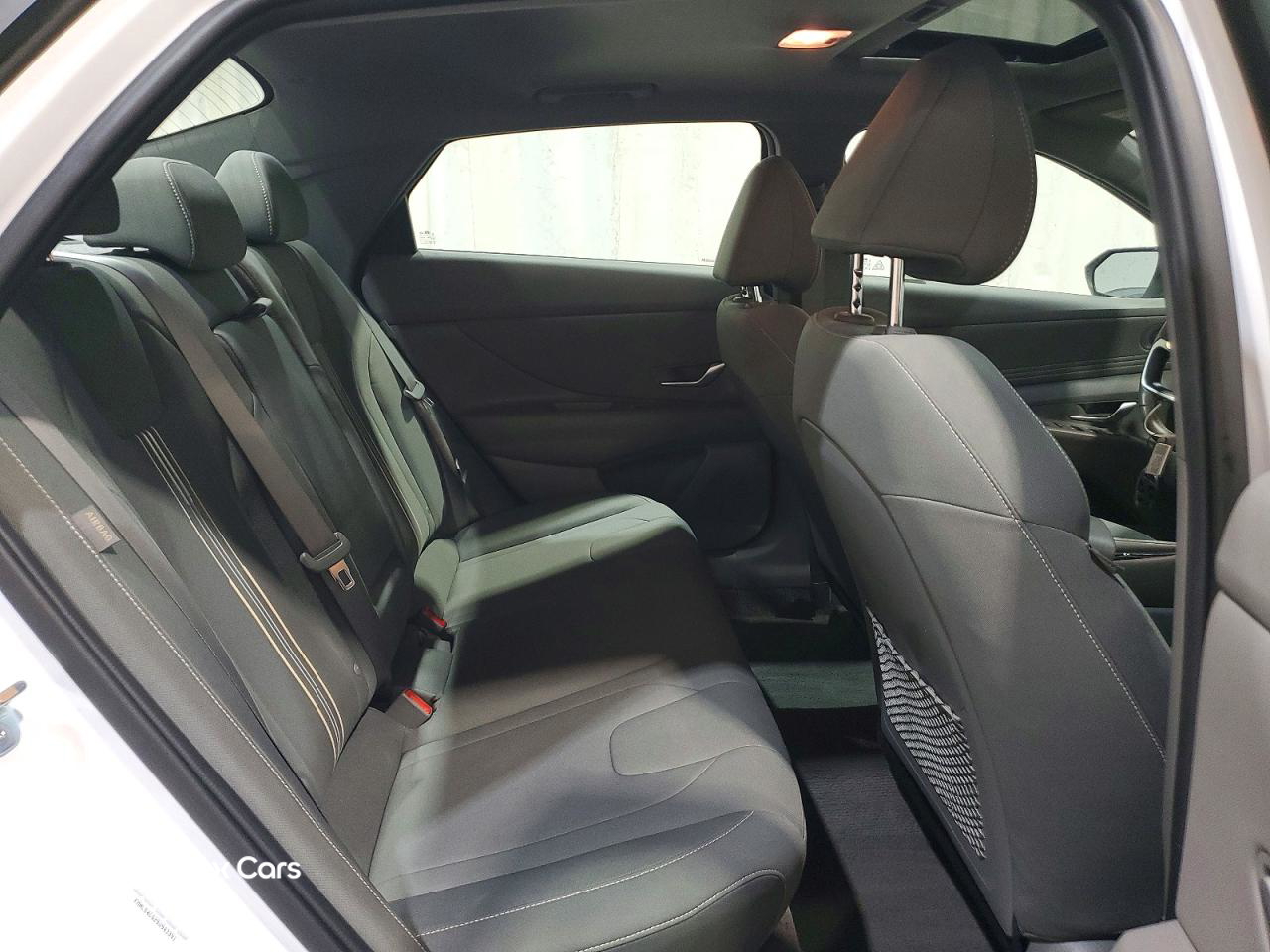 Hyundai Elantra 2025