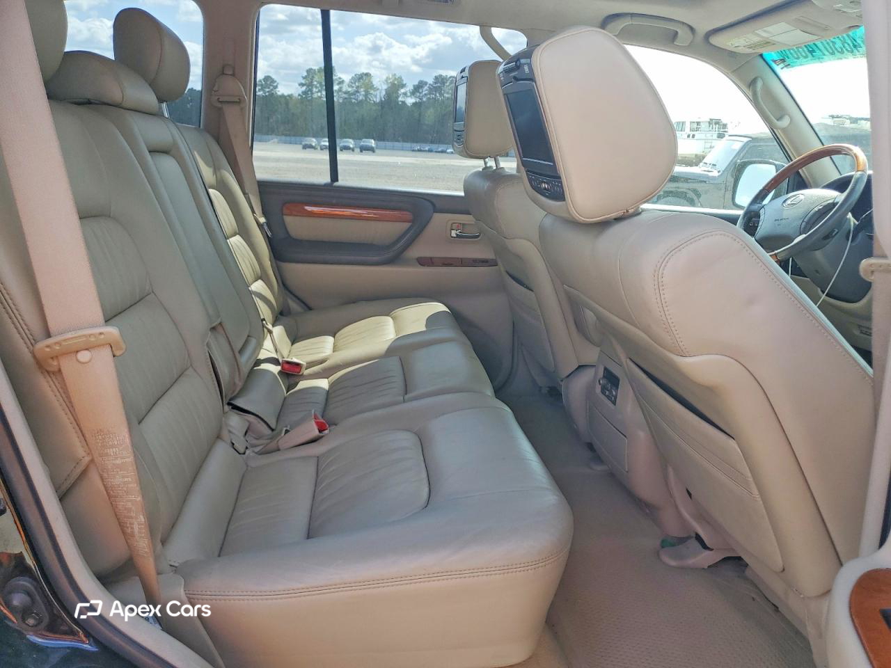 Lexus LX 2006
