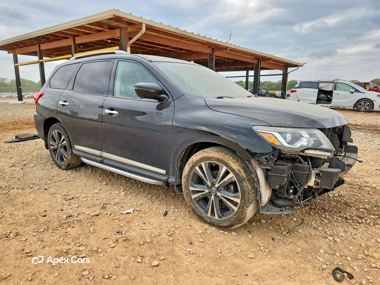 Nissan Pathfinder 2018