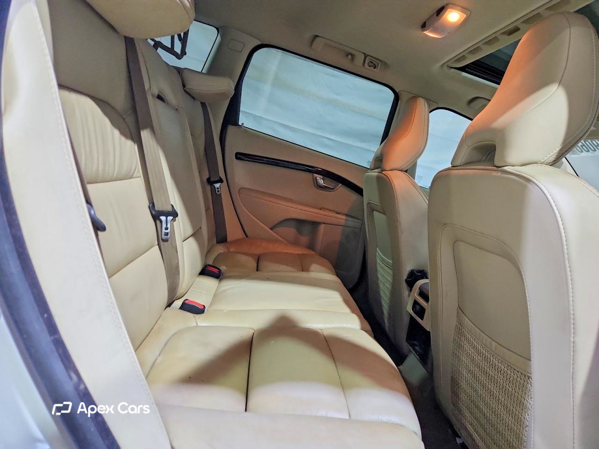 Volvo XC70 2013