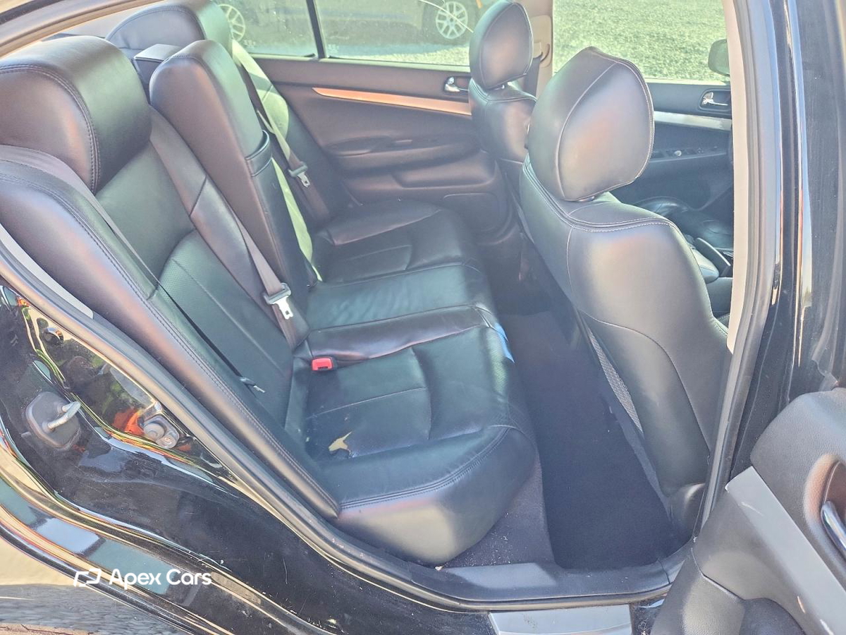 Infiniti G 2013