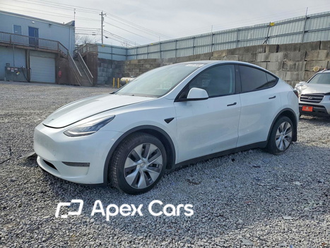 Tesla Model Y 2023 - Image 1 of 12