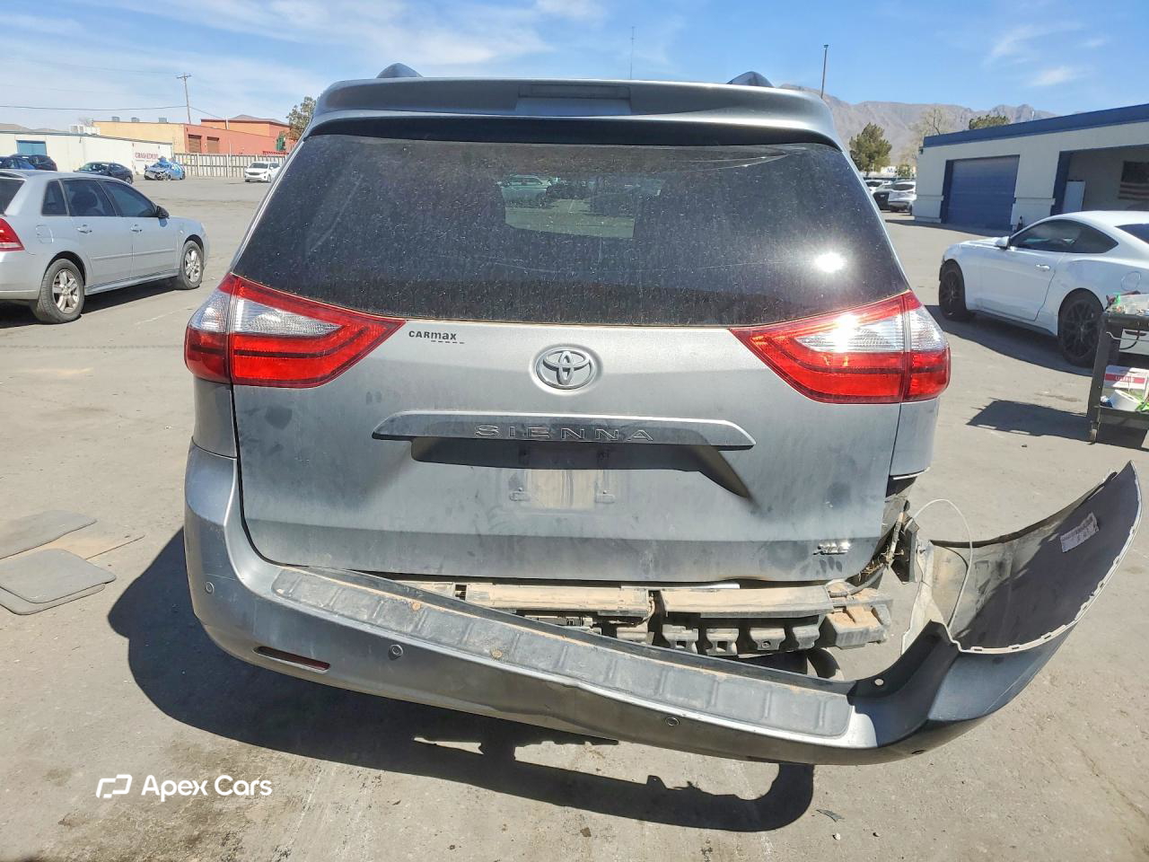 Toyota Sienna 2016