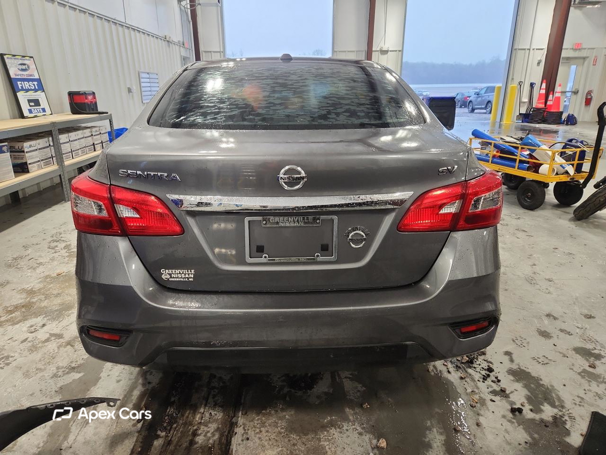 Nissan Sentra 2018
