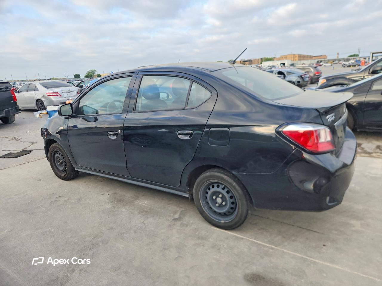 Mitsubishi Mirage 2023