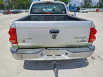 Dodge Dakota 2011