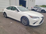 Lexus ES 2019