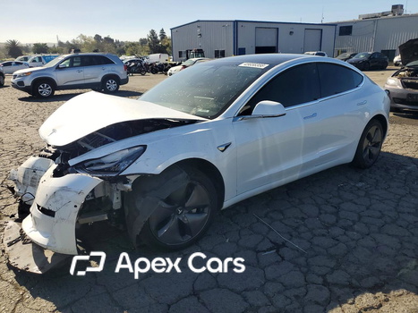 Tesla Model 3 2019 - Image 1 of 11