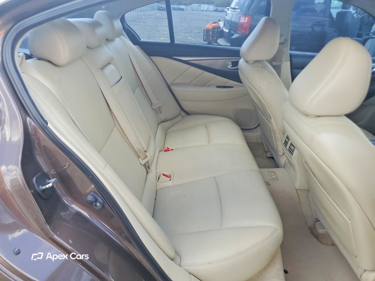 Infiniti Q50 2015