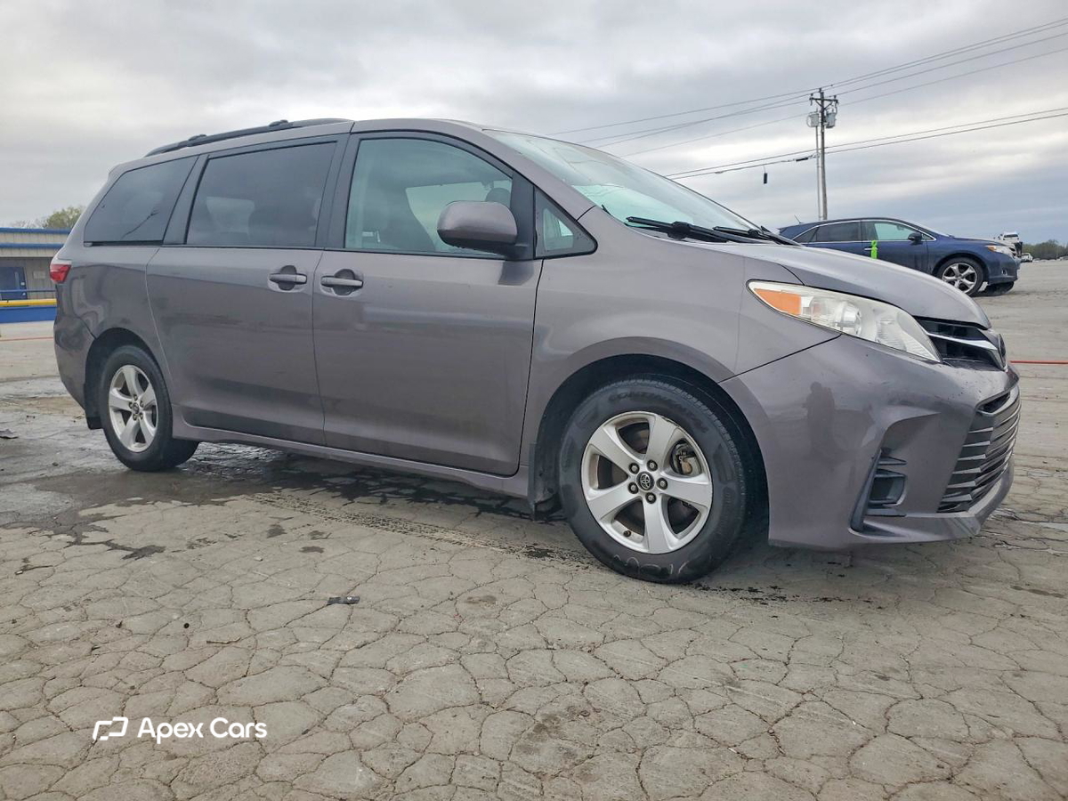 Toyota Sienna 2018