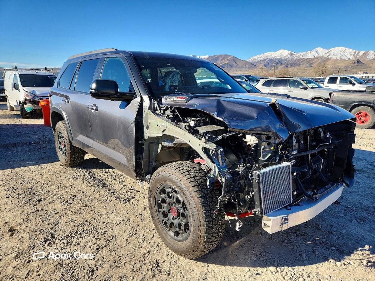 Toyota Sequoia 2024