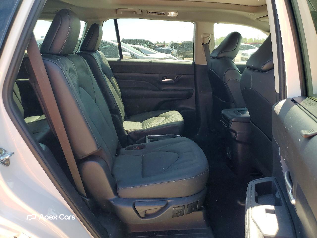 Toyota Highlander 2025