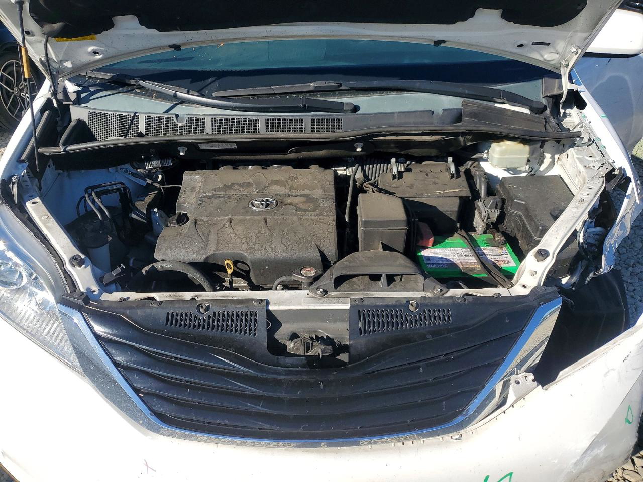 Toyota Sienna 2014