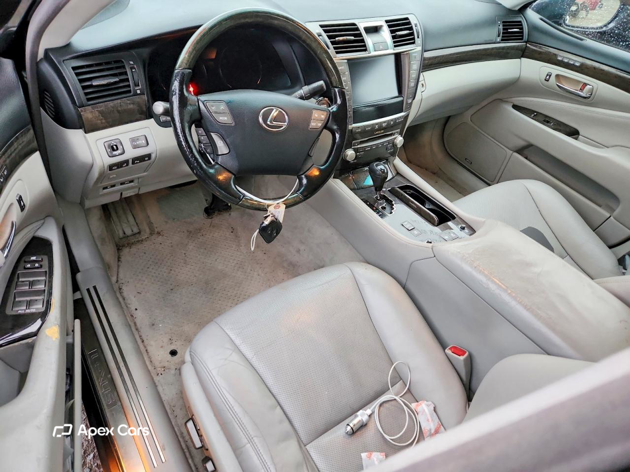 Lexus LS 2011