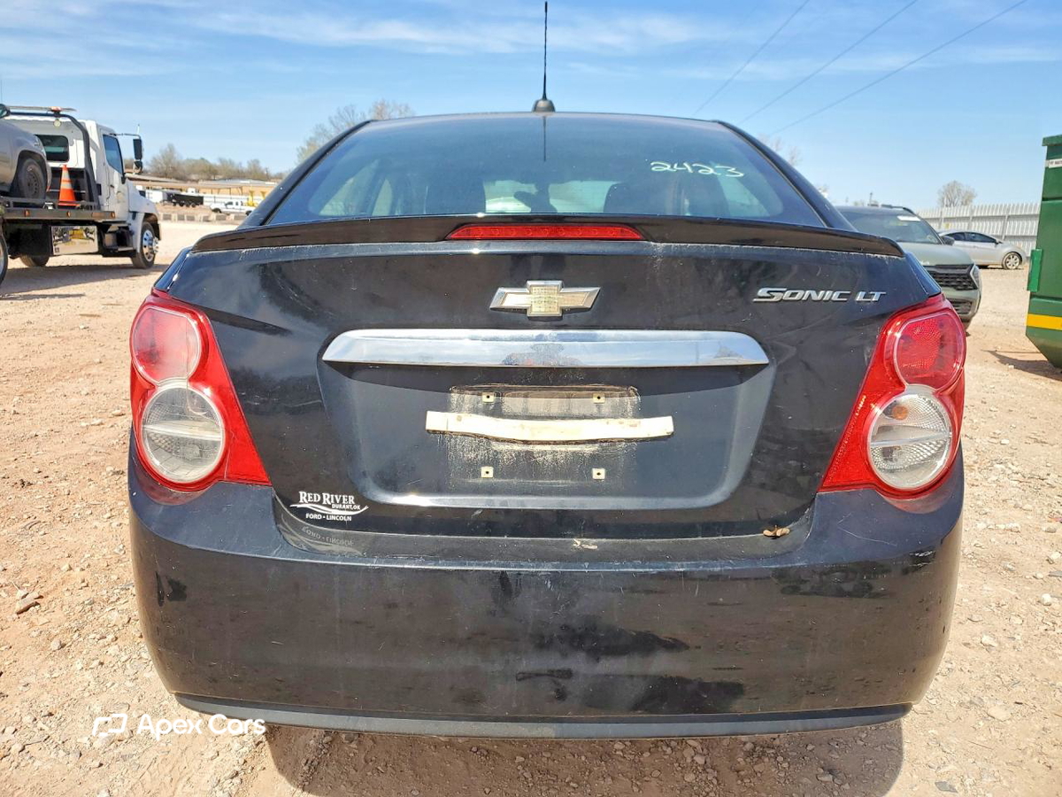 Chevrolet Sonic 2016