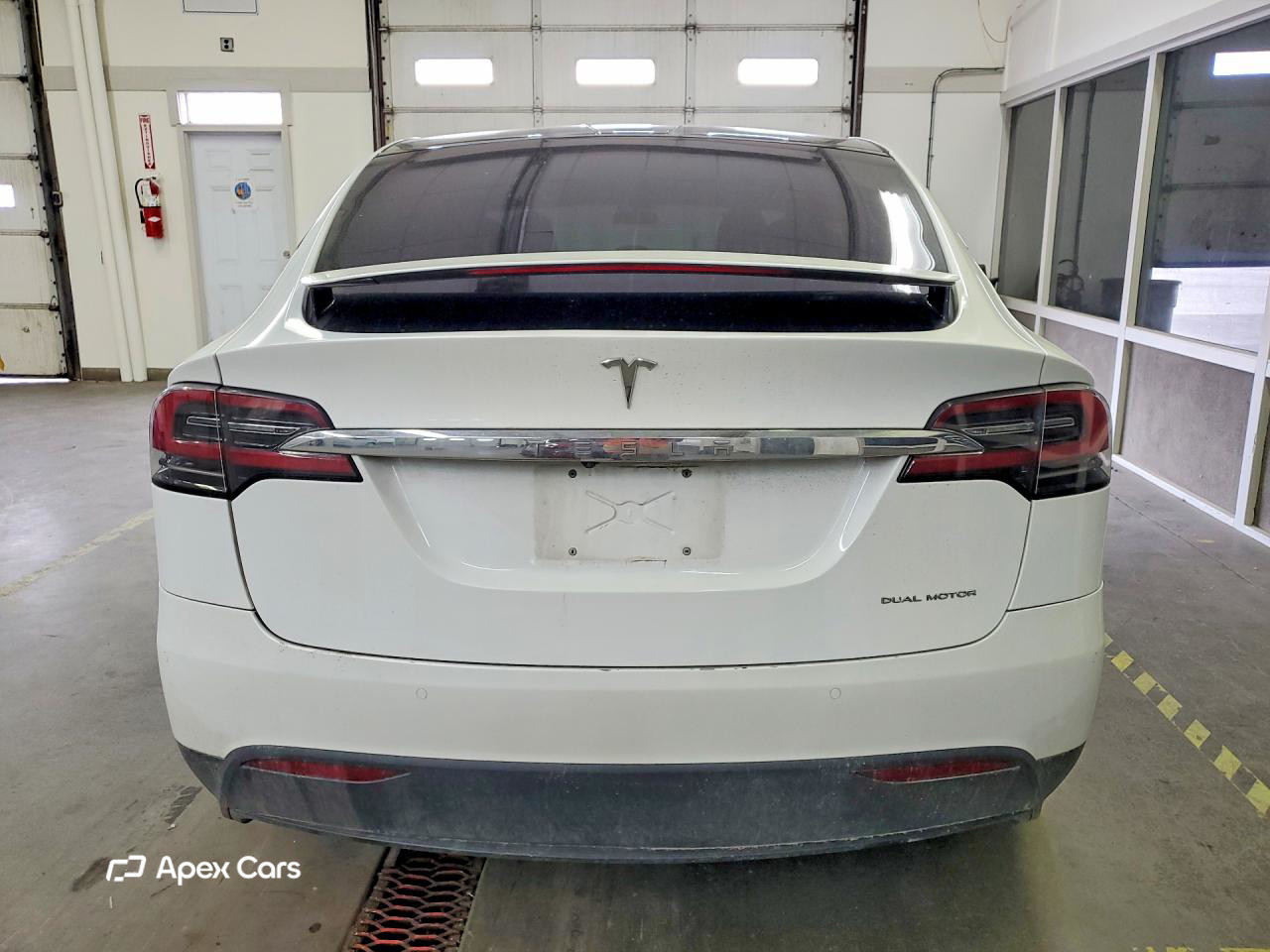 Tesla Model X 2021